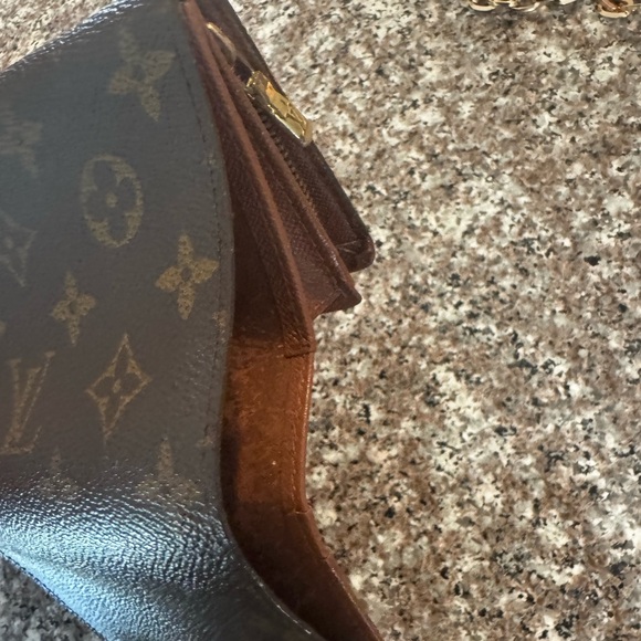 Louis Vuitton Monogram Porte Monnaie
Billets Tresor Bifold Wallet & insert - Picture 14 of 17